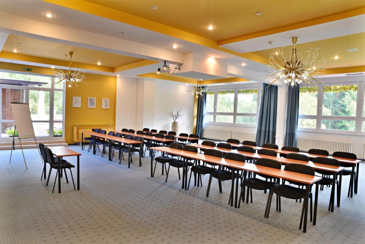 Resort Lesni Lazne Zvánovice 외부 사진